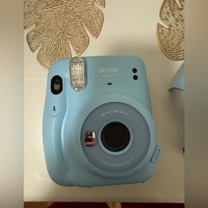 Fujifilm instax mini 11 Instant Camera — Light Blue